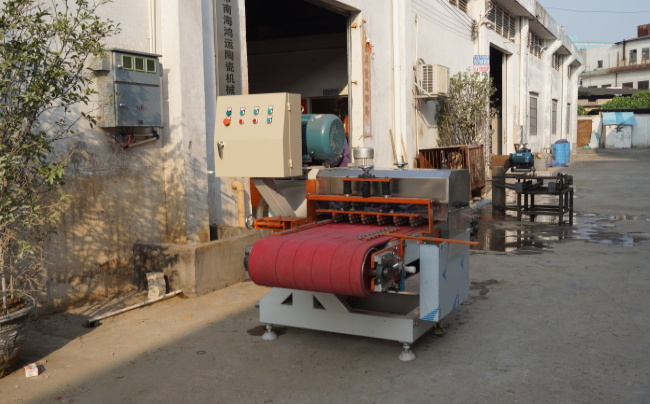 全自動(dòng)瓷磚切割機(jī)