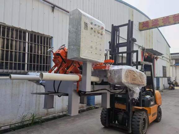 自動帶擋板內(nèi)倒角機
