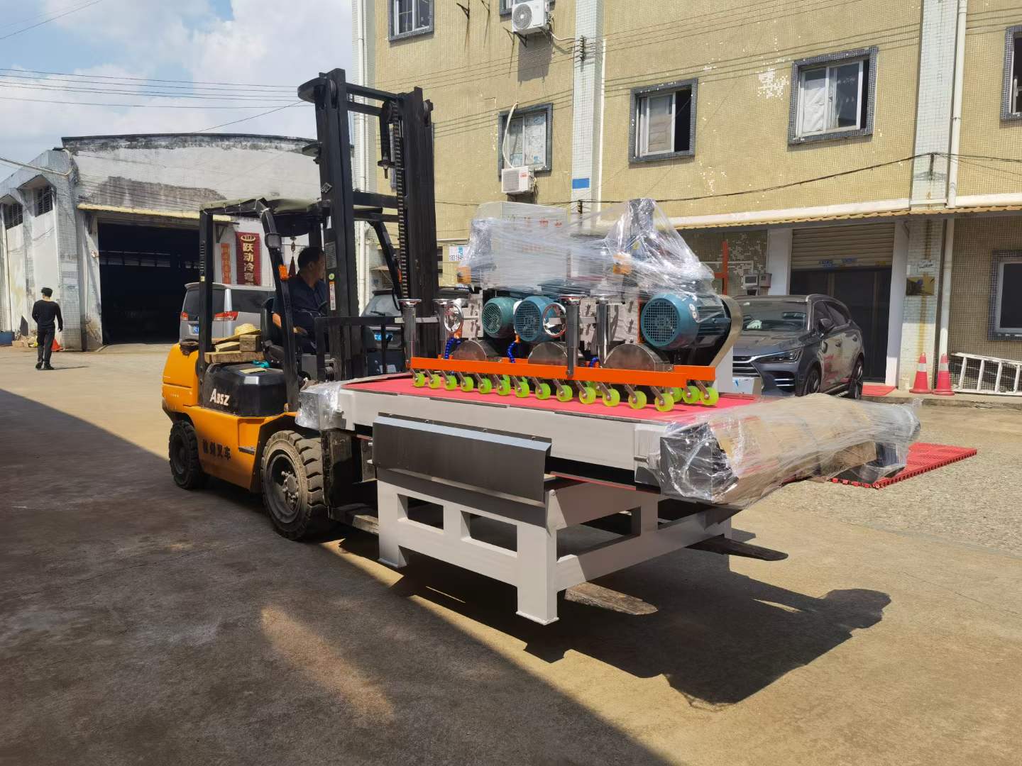 1200型數控三刀切割機